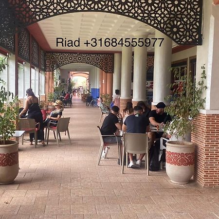 Riad Nezha Avec Jacuzzi Et 3 Piscines Au Coeur De Marrakesh Esterno foto
