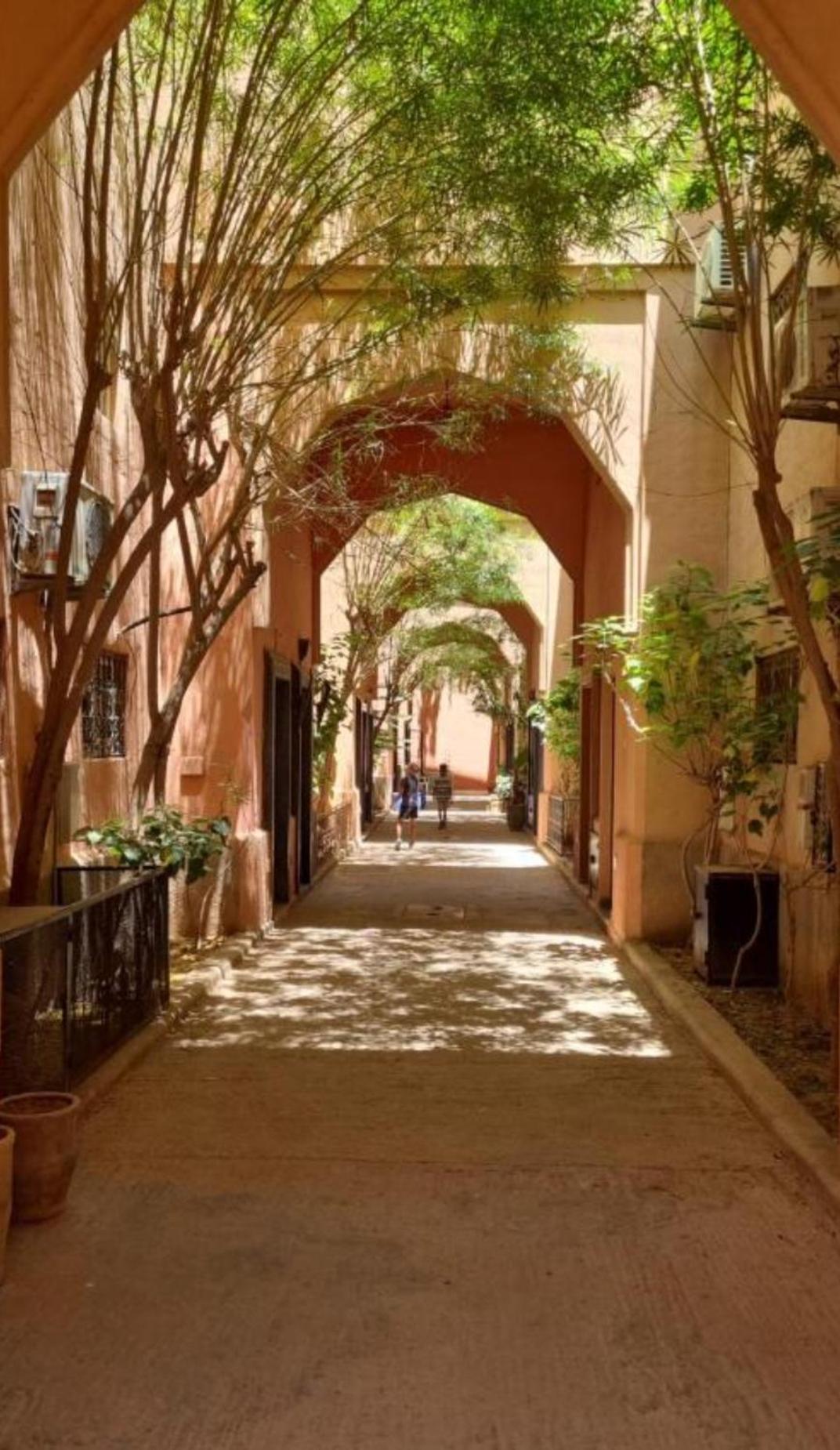 Riad Nezha Avec Jacuzzi Et 3 Piscines Au Coeur De Marrakesh Esterno foto