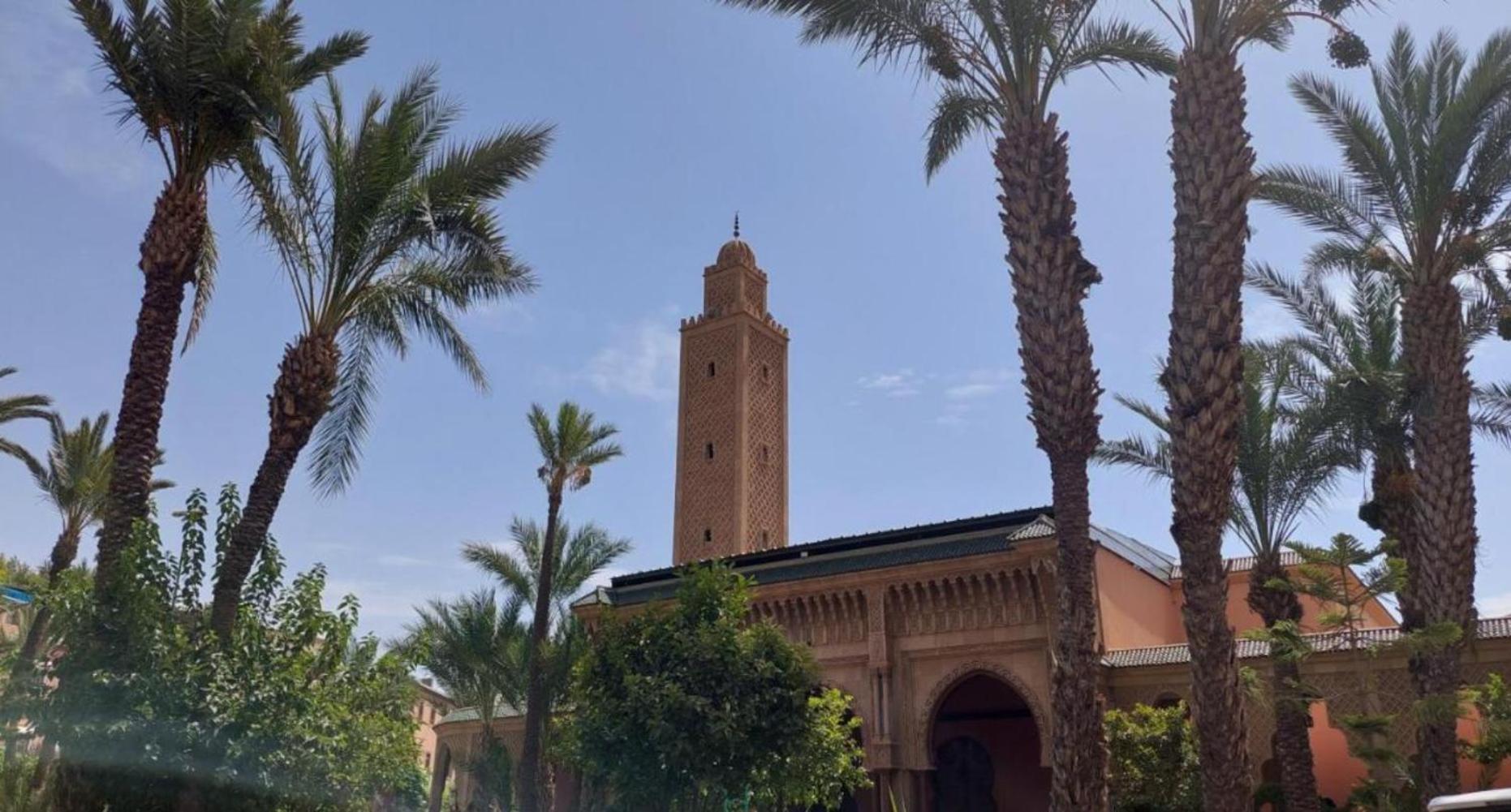 Riad Nezha Avec Jacuzzi Et 3 Piscines Au Coeur De Marrakesh Esterno foto