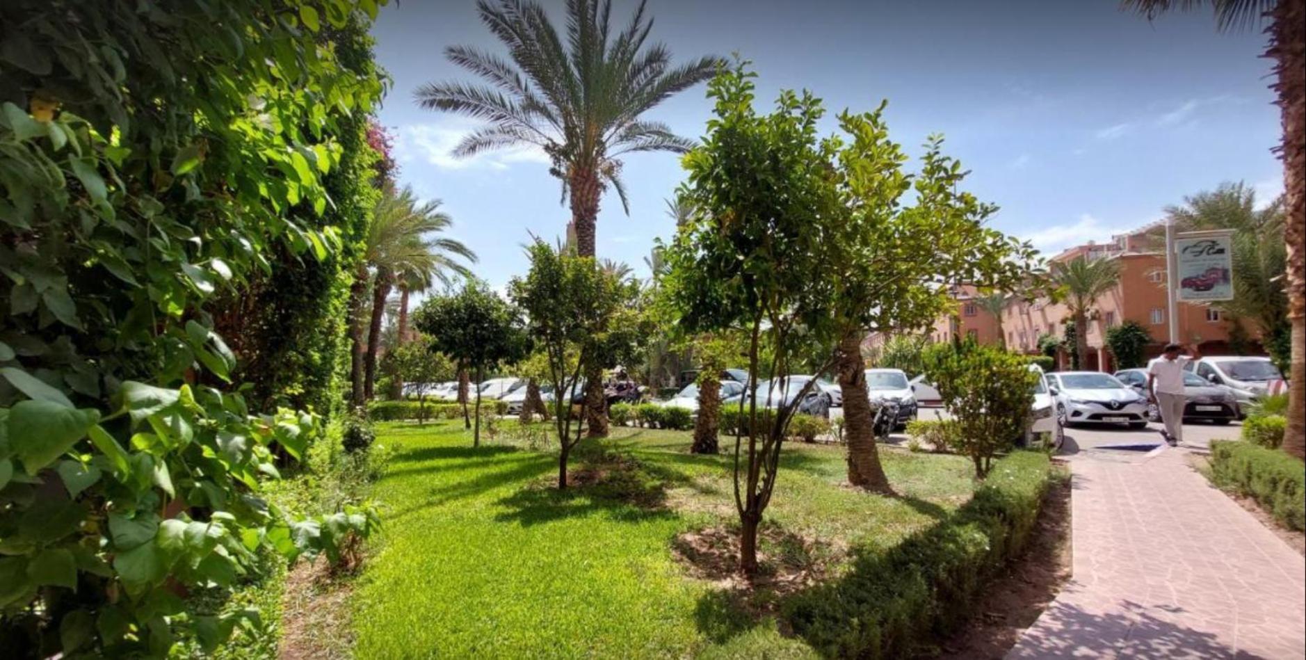 Riad Nezha Avec Jacuzzi Et 3 Piscines Au Coeur De Marrakesh Esterno foto