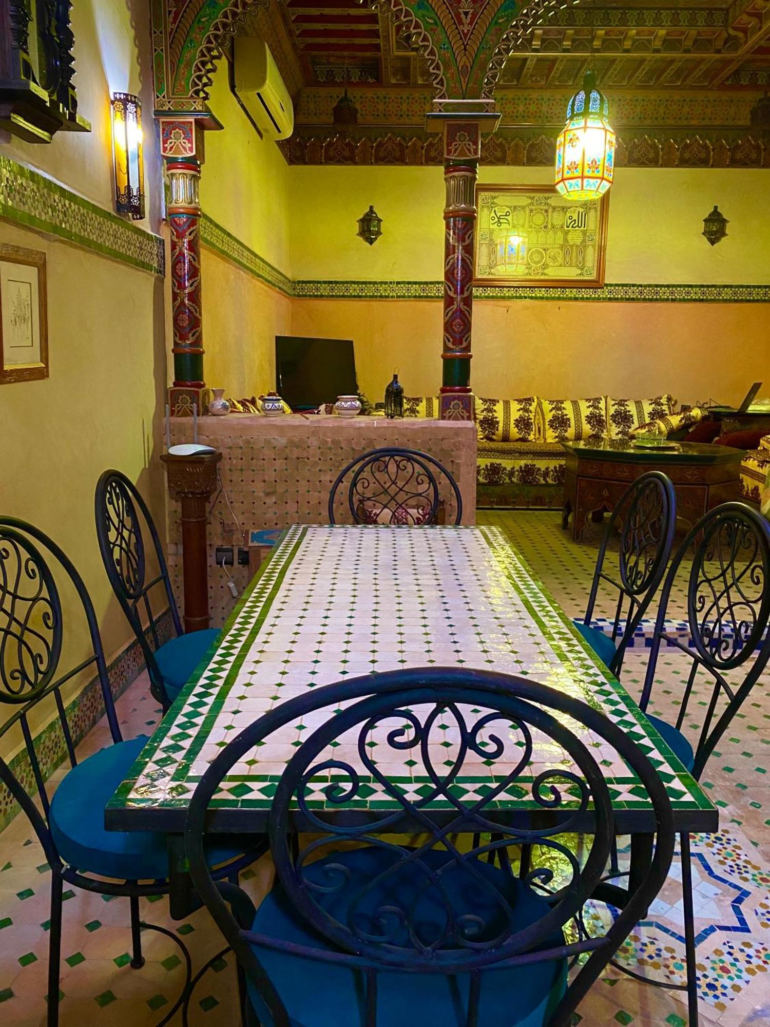 Riad Nezha Avec Jacuzzi Et 3 Piscines Au Coeur De Marrakesh Esterno foto