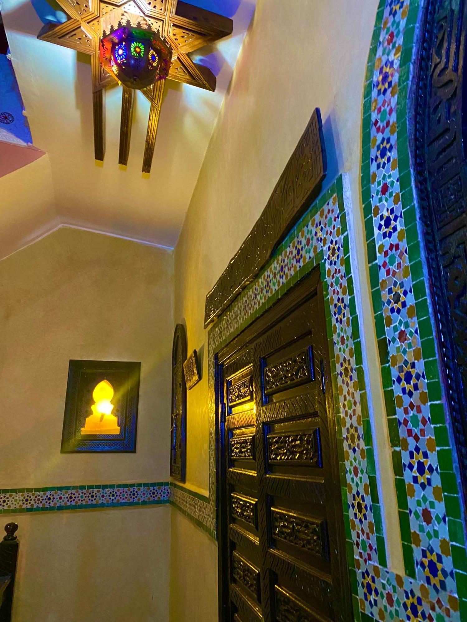 Riad Nezha Avec Jacuzzi Et 3 Piscines Au Coeur De Marrakesh Esterno foto