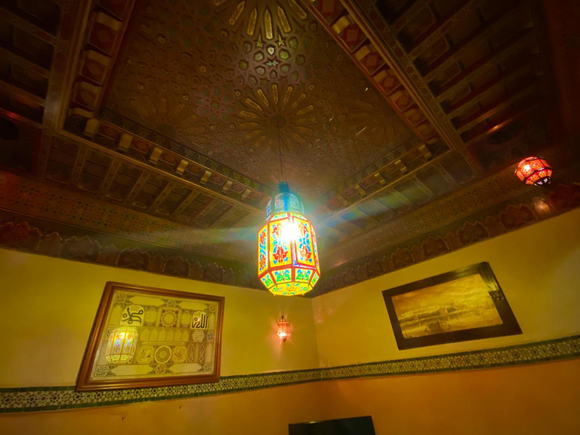 Riad Nezha Avec Jacuzzi Et 3 Piscines Au Coeur De Marrakesh Esterno foto