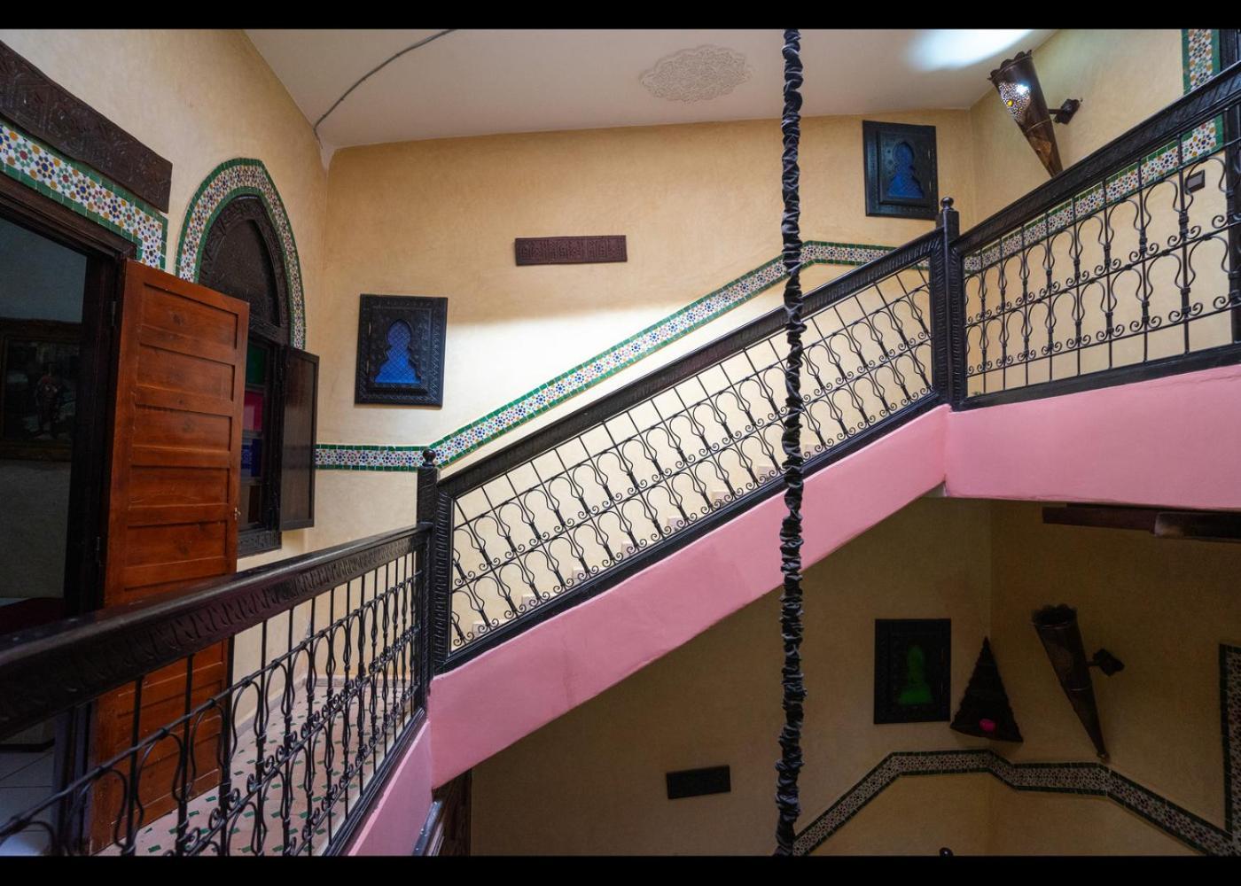 Riad Nezha Avec Jacuzzi Et 3 Piscines Au Coeur De Marrakesh Esterno foto